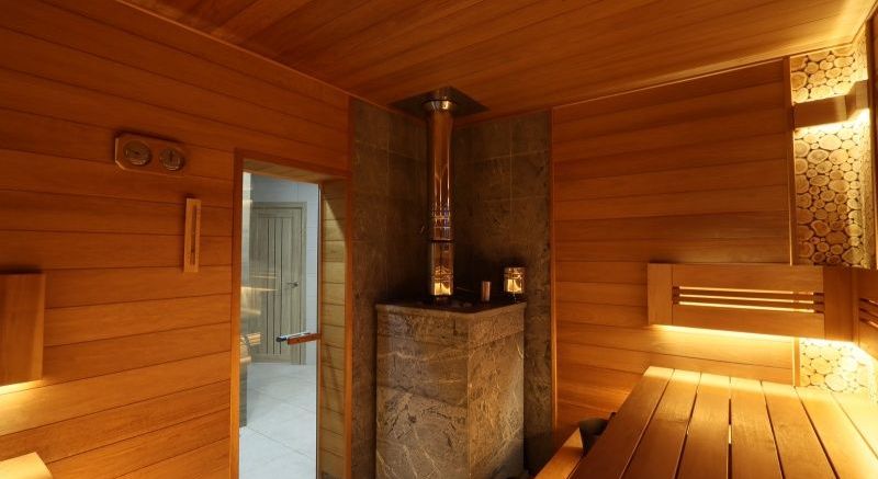 Отделка парной широкой термоосиной